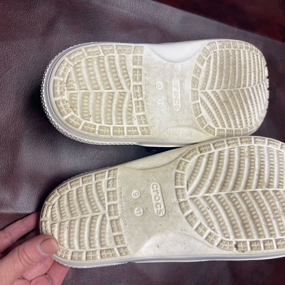 Crocs classic retro resort sandals jibbitz‎ charms size men’s 9 women’s 11 - Picture 12 of 12